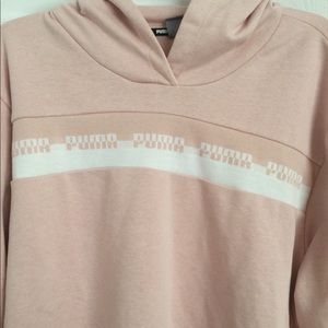 Puma Pink and white Pullover size L